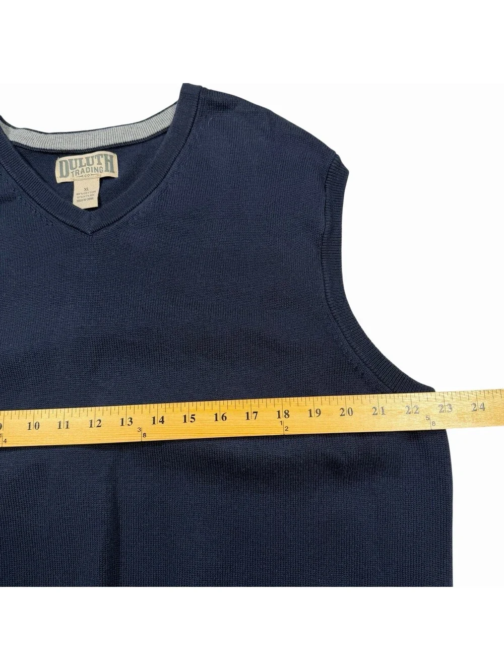 Duluth Trading Co. Men's Navy Blue V-Neck Sweater Vest Size XL